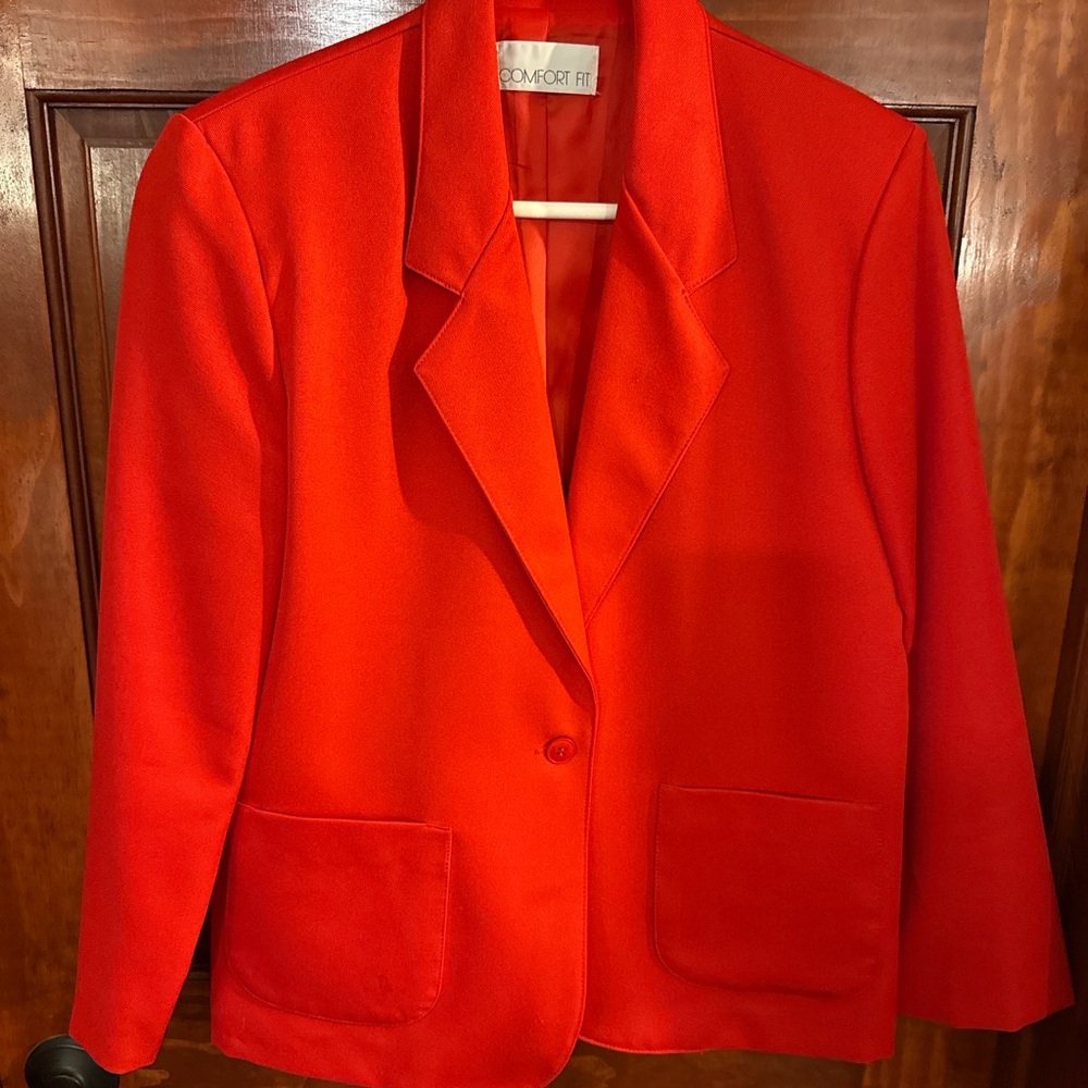 Vintage 1980s Red Blazer – Bold Power Suit Jacket by Comfort Fit